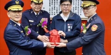 【無縫接軌、港都警政、責任不歇】警察局卸、新任局長、分局長、大隊長，聯合交接典禮圓滿