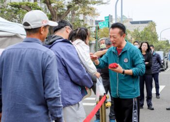 金馬舞春迎新年　嘉有好市集年貨大街熱鬧登場