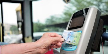 屏縣敬老卡114年升級　第4季8,000人申辦