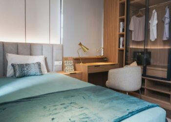 小坪數臥室家具怎麼選？床架、床頭櫃、書桌選擇技巧大公開