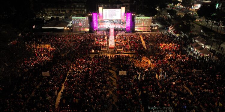 「小英之友會三位總會長現身挺邱議瑩 逾500位百工百業代表、上百位議員里長現身　堪稱史上規模最大選前之夜」