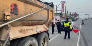 屏警1/5起啟動大型貨車執法專案 強化取締超速、闖紅燈等高風險違規