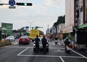 警民合力暖心救援　拋錨車輛迅速排除恢復交通