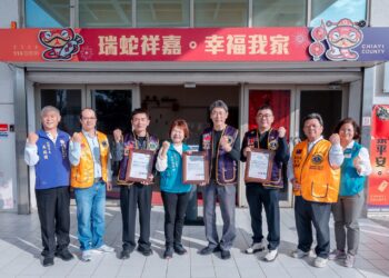 國際獅子會300E-1區寒冬送暖　慨捐嘉義縣物資銀行