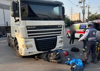 小港區世全路交通意外事故　警迅速到場處理及排除道路障礙