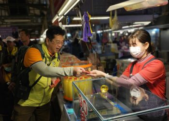 政治不只剩站隊　薛兆基：尊嚴才是民主起點