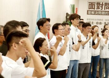 黃國昌信守兩年條款簽署辭職書 民眾黨彰化籲陳素月:別「吃碗內、看碗外」