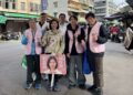 ▲大安文山區市議員參選人劉品妡勤於走入基層鄰里與市民互動。(圖/引用自劉品妡臉書)
