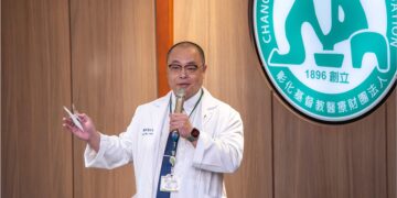 網傳彰基手術室「願意加班」宣導圖文  醫院特為此出面說明