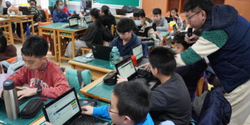AI 助教來了！新北教育局啟動跨界實證研究     讓生成式 AI 成為備課與自主學習利器