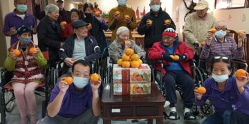 總統府春節前致贈茂谷柑　關懷彰化榮家長輩傳遞溫暖祝福