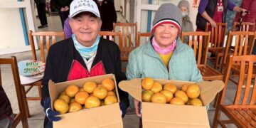 總統、副總統致贈茂谷柑 花蓮榮家長輩共享甜蜜關懷