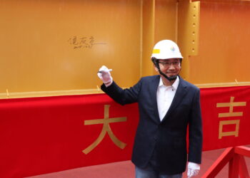 新北第二行政中心鋼構上梁！侯友宜：2026 年底完工     翻轉城市三大軸心