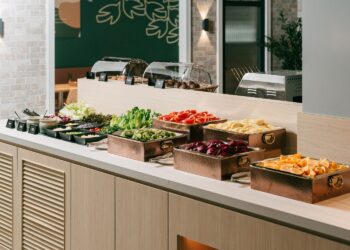 TOK牛排屋真材實料超大「排」全台首店進駐新店裕隆城 試營運免費升級套餐