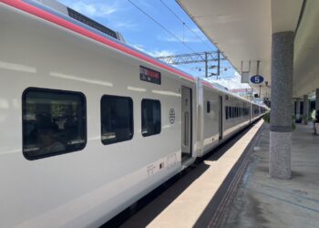 臺鐵春節連假全線再加開52班 1/23零時起開放購票