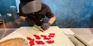 台中新開溫體牛涮涮鍋　台南牛肉湯風味完全呈現