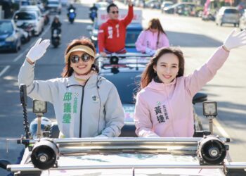 《集結高人氣戰將！　邱議瑩預告合體「加開零食會」、衝刺關鍵週》