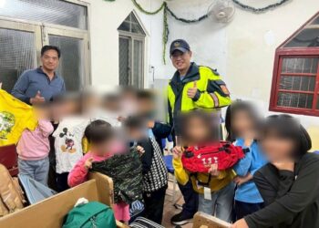 讓愛循環、延續物命，寒流中恆警陪伴孩童學習珍惜