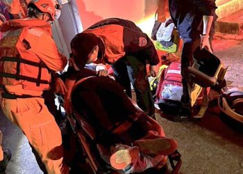 海巡人員聞聲馳援  落海民眾成功救援