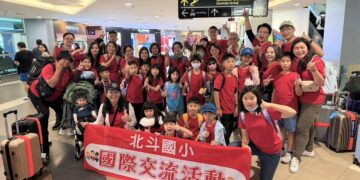 鼓聲傳情跨國界！ 北斗國小赴馬來西亞明德正校 交流「二十四節令鼓」