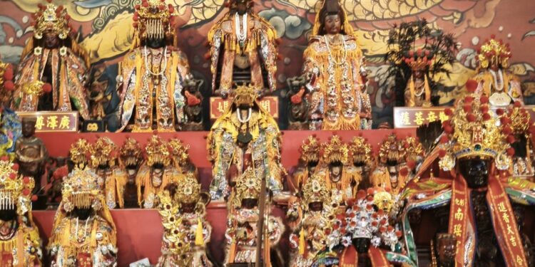 影音/南瑤宮頒發獎學金  林世賢期許學子延續媽祖關懷精神