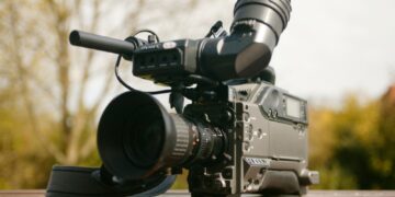 戶外直播怎麼做?和室內直播設備差在哪?新手必懂實務重點一次看