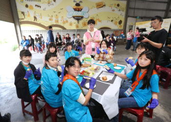 淨零觀念生活化！新北第 13 屆環保小局長實地走讀     透過體驗將環保轉為行動