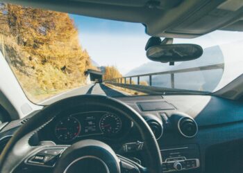 汽車產業新藍海 周邊服務鏈加速擴展 科技化服務回應用車新需求