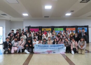 中山高中與日本津高校以學生專題研究結合 KIOXIA 產業參訪　深化臺日國際教育交流
