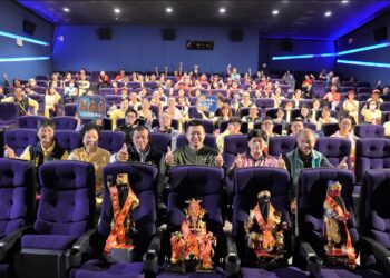 票房持續升溫 ! 宜蘭縣各宮廟請神明進戲院力挺國片《三清:有祢我不怕!》