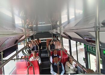 屏東綠色交通再進化!10輛全電動公車啟動 恆春率先上路