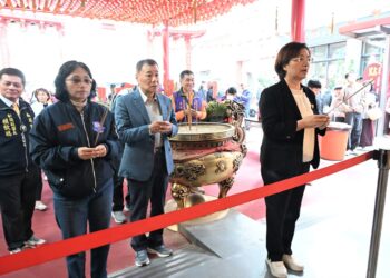 南瑤宮百年大整修入火安座 池府王爺協助開廟門神尊陸續進入安座