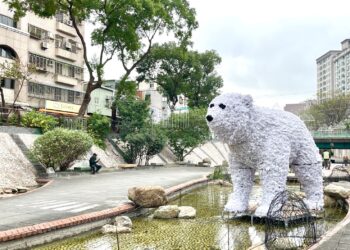 新莊河廊變身光影大道！2026 中港大排光雕測試啟動     布展期間請遵守現場導引