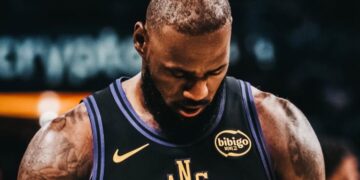影/《NBA》「詹皇」締造史上最年長大三元紀錄 助湖人輕取獨行俠