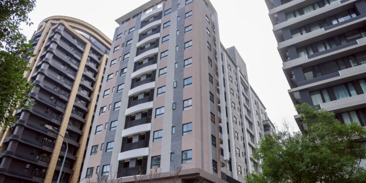 挺新婚與弱勢族群！板橋江翠社宅提供 130 戶     生活機能優越、完工後即刻入住