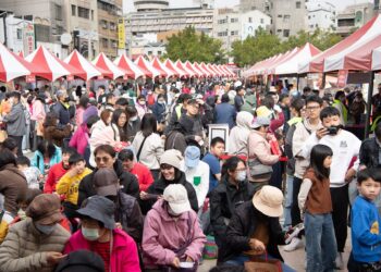 嘉市年貨大街熱鬧開賣至2/9　黃敏惠揪您來嘉買年貨