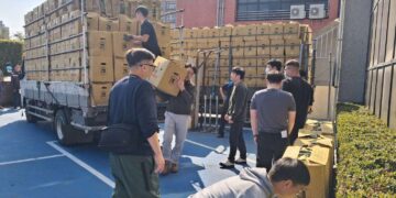 縣市攜手合作穩定產銷　採購近千箱高麗菜讓農民過好年