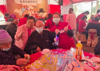 榮馬伴歲迎新春  台積電志工陪伴新竹榮民之家溫馨圍爐