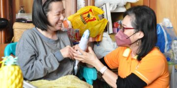 切膚之愛走入弱勢家庭送上年菜　陪伴弱勢家庭安心迎新年