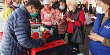 安平開台天后宮「旺馬奔騰 躍馬展藝」迎春送春聯、賞茶會吸引近千人同樂