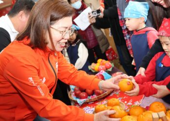 提前開心過好年  市長陳美玲發送乖寶寶紅包