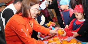 提前開心過好年  市長陳美玲發送乖寶寶紅包