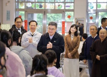 關懷育幼機構院童  行政院長卓榮泰參訪宜蘭幸夫愛兒園