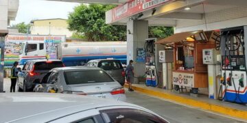 國內新油價有跌有漲 2/9起汽油降0.2元 柴油漲0.3元